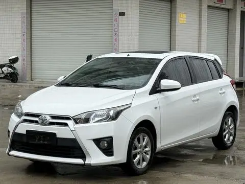 Toyota YARIS L 2016