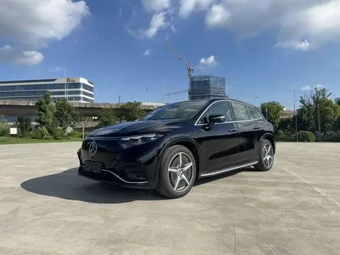 Mercedes-Benz EQS SUV 2025