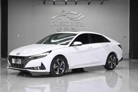 Hyundai Elantra 2021
