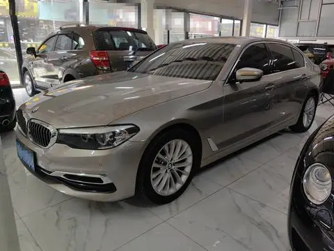BMW 5 Series 2020 — фото 1