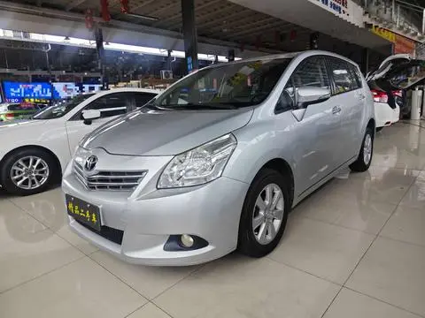 Toyota 逸致 2014