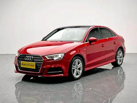Audi A3 2018 — фото 1
