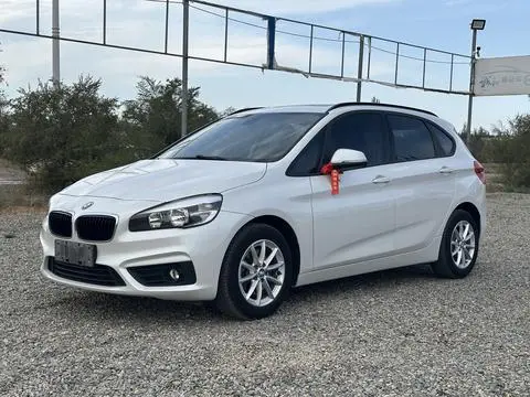 BMW 2 Series 旅行车 2016