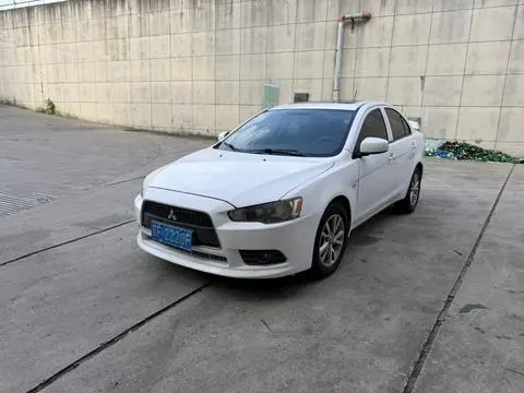 Mitsubishi 翼神 2013