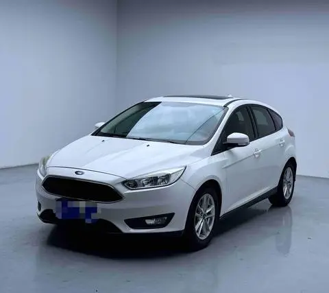Ford Focus 2018 — фото 1