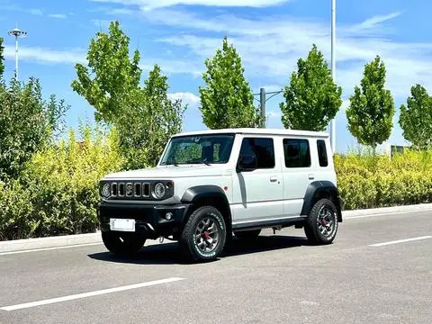 Suzuki Jimny 2025 — фото 1