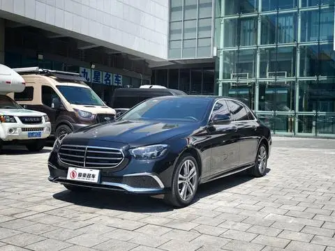 Mercedes-Benz E-Class 2023 — фото 1