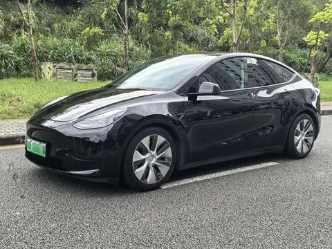 Tesla Model Y 2022 — фото 1