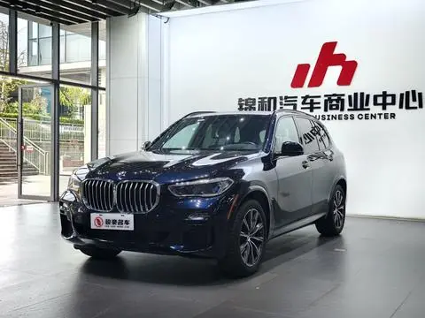 BMW X5 2019 — фото 1