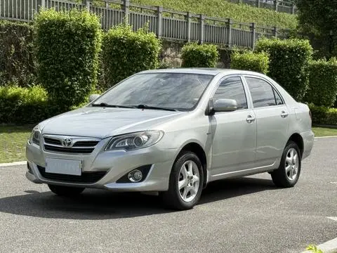 Toyota Corolla Altis 2013 — фото 1