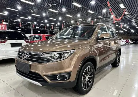 FAW 森雅R7 2016
