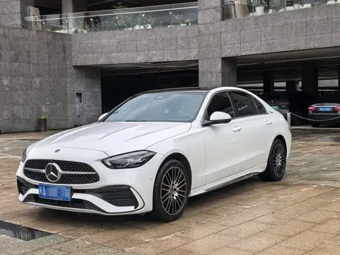 Mercedes-Benz C-Class 2024