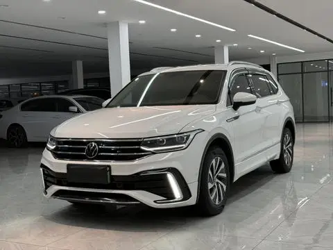 Volkswagen Tiguan L PHEV 2022