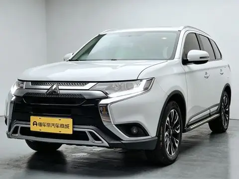 Mitsubishi 欧蓝德 2019