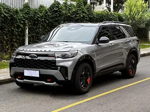 Ford 探险者 2025 — фото 1