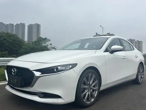 Mazda 3 昂克赛拉 2020 — фото 1