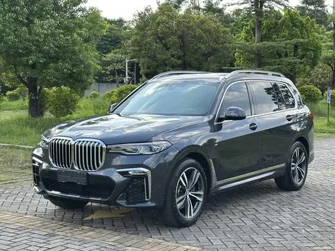 BMW X7 2021 — фото 1