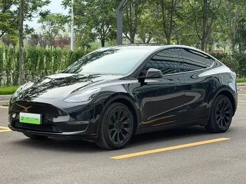Tesla Model Y 2022 — фото 1