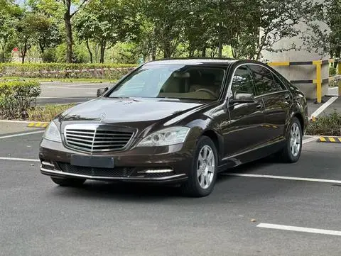 Mercedes-Benz S-Class 2012