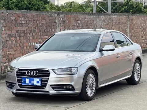Audi A4L 2015