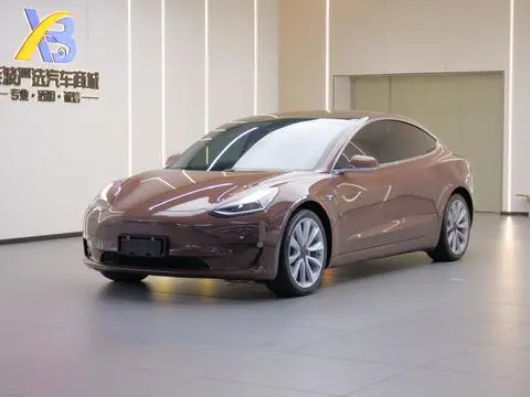 Tesla Model 3 2020 — фото 1