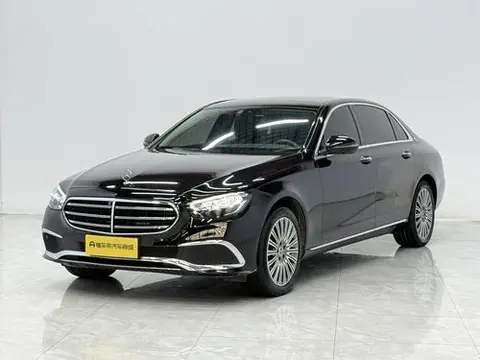 Mercedes-Benz E-Class 2022 — фото 1