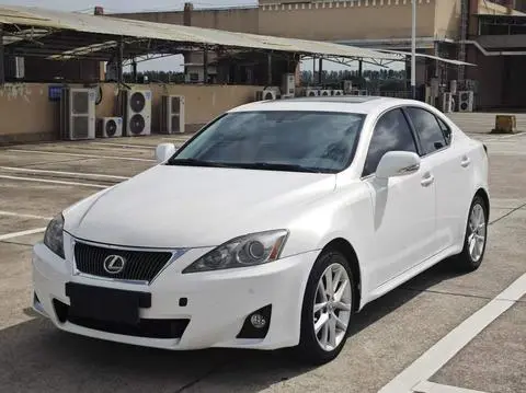 Lexus IS 2011