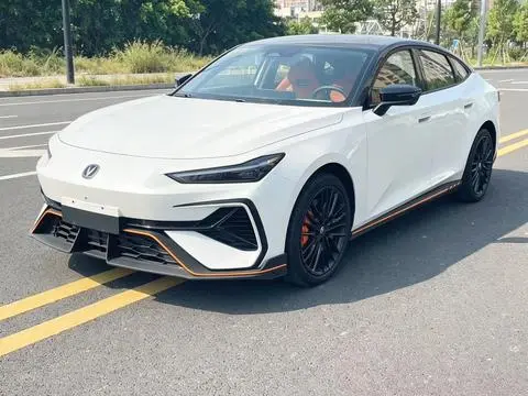 Changan UNI-V 2025