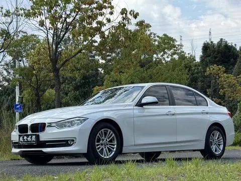 BMW 3 Series 2015 — фото 1