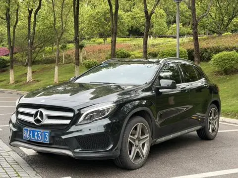 Mercedes-Benz GLA 2015 — фото 1