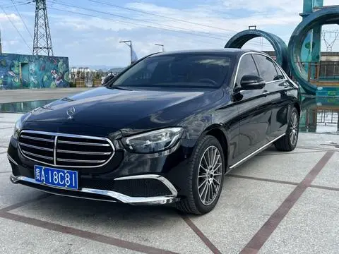 Mercedes-Benz E-Class 2023 — фото 1