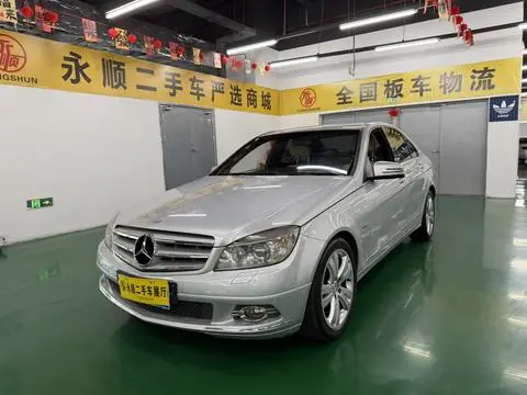 Mercedes-Benz C-Class 2010 — фото 1
