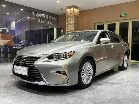 Lexus ES 2015
