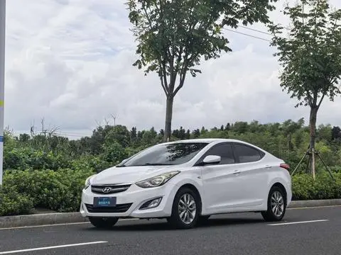 Hyundai Elantra Langdong 2015