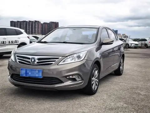 Changan Eado 2015 — фото 1