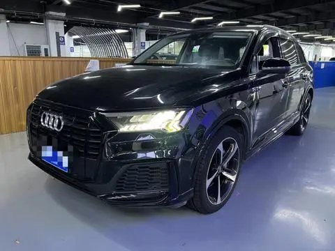 Audi Q7 2021