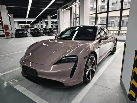 Porsche Taycan 2020