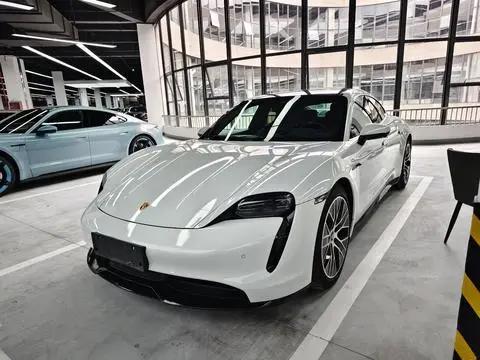 Porsche Taycan 2021