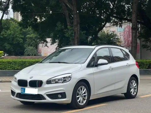 BMW 2 Series 旅行车 2016