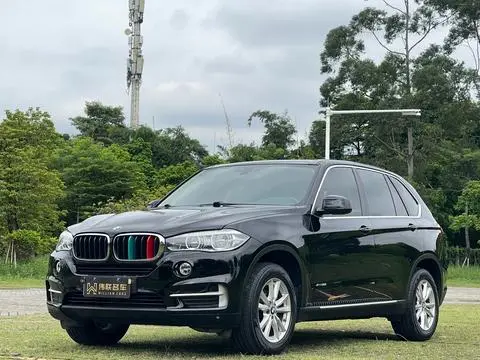 BMW X5 2018 — фото 1
