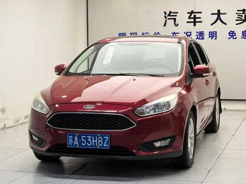 Ford Focus 2018 — фото 1