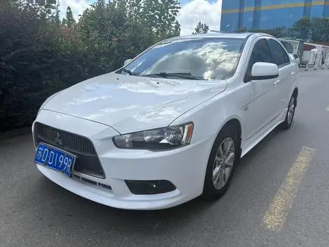 Mitsubishi 翼神 2013