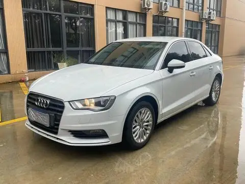Audi A3 2015 — фото 1