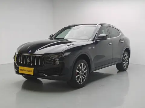 Maserati Levante 2016 — фото 1