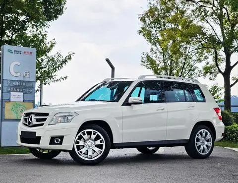 Mercedes-Benz GLK-Class 2011