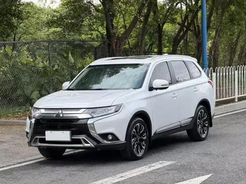 Mitsubishi 欧蓝德 2019