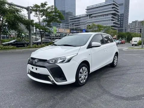 Toyota YARIS L 2020 — фото 1