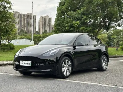 Tesla Model Y 2022 — фото 1