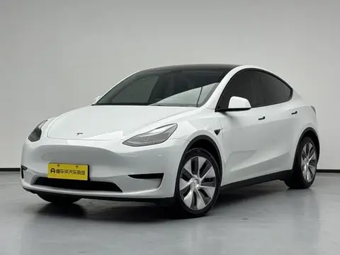 Tesla Model Y 2022 — фото 1