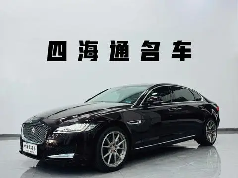 Jaguar XFL 2017 — фото 1